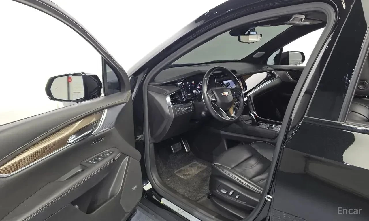Cadillac XT6, снимка 6 - Автомобили и джипове - 56686414