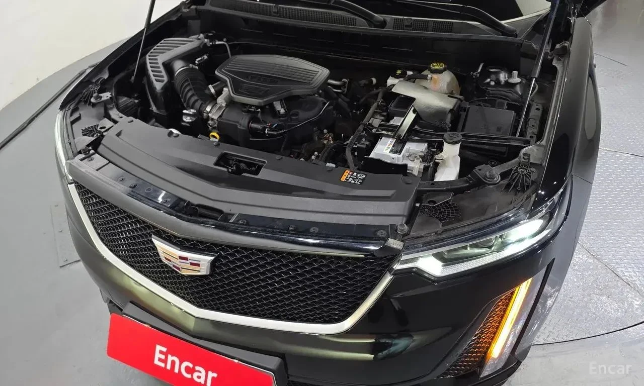 Cadillac XT6, снимка 5 - Автомобили и джипове - 56686414