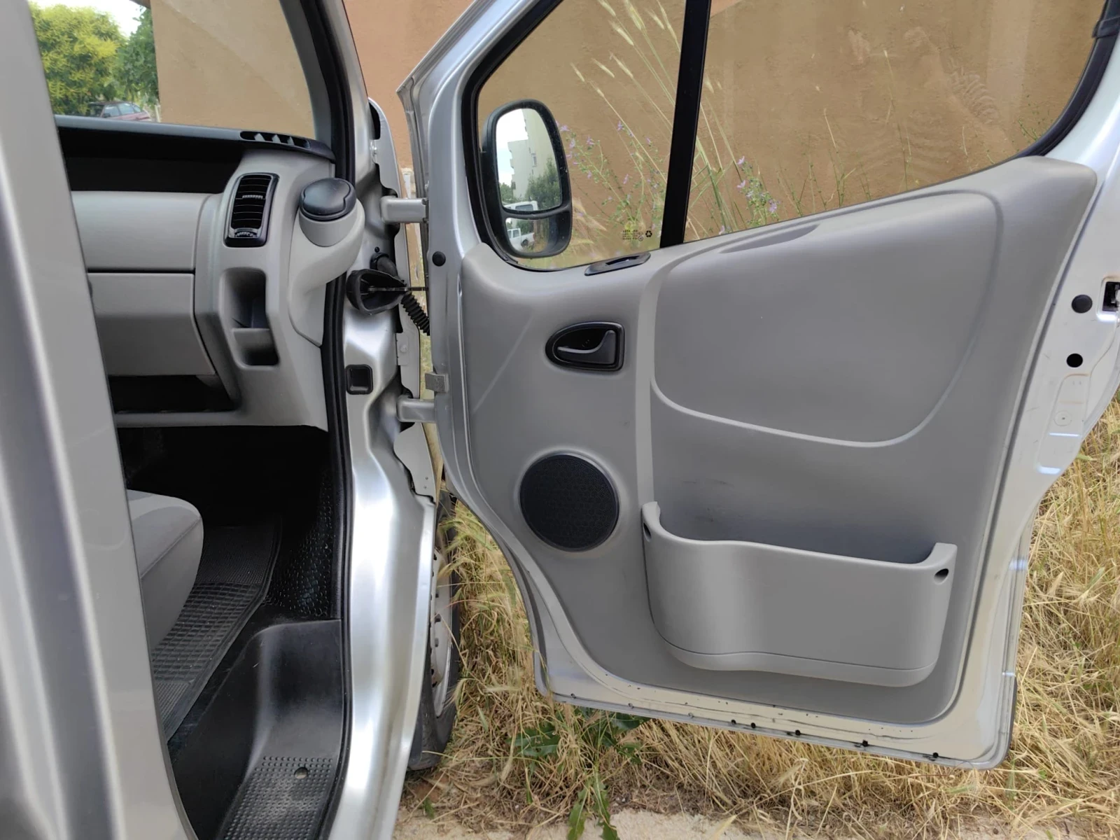 Renault Trafic, снимка 6 - Бусове и автобуси - 55083691