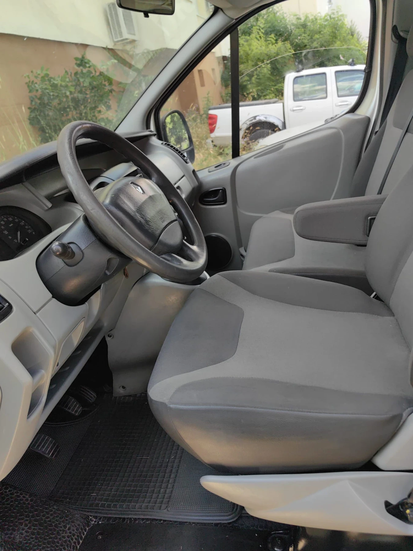 Renault Trafic, снимка 10 - Бусове и автобуси - 55083691