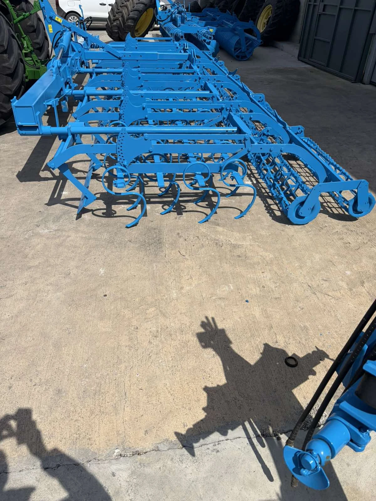Култиватор Lemken Korund 750, 7, 5 метра, снимка 3 - Селскостопанска техника - 54365432