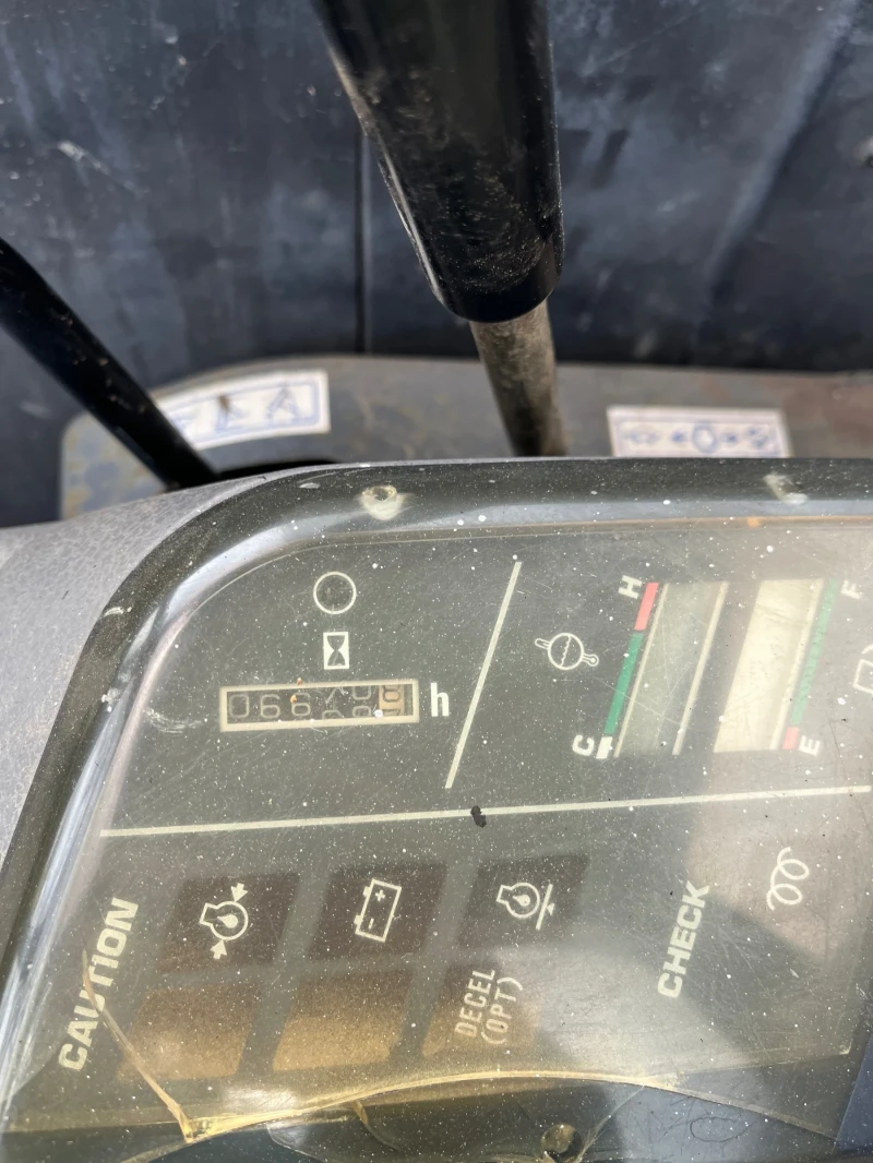 Багер Komatsu PC40-7, снимка 8 - Индустриална техника - 53420660