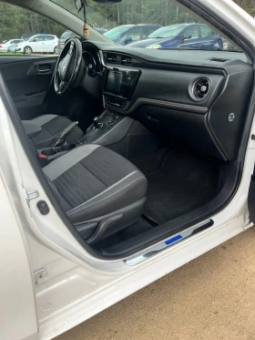 Toyota Auris touring sports 1.8 Hybrid active, снимка 4