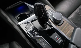 BMW 530 i* XDRIVE* M-SPORT* DISTRONIC* HEAD-UP* 360* ОБДУХ, снимка 14