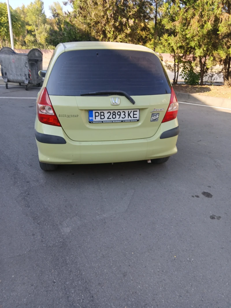 Honda Jazz 1.4 фейстлифт едийшън, снимка 4 - Автомобили и джипове - 47683790