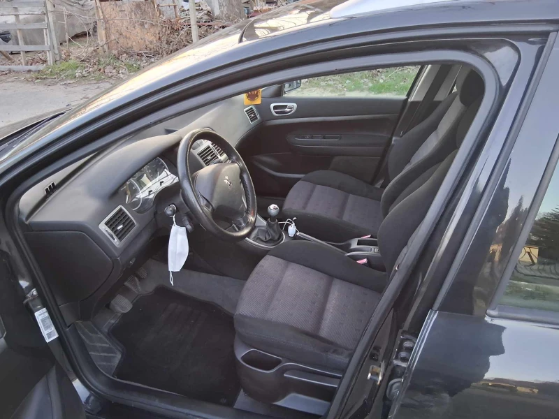 Peugeot 307 2.0 16V Premium, снимка 11 - Автомобили и джипове - 49066547