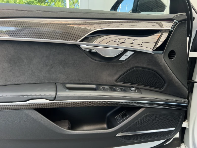 Audi S8 4.0 TFSI/ CARBON/ MATRIX/ HEAD UP/ B&O/ 360/ LIFT/, снимка 8 - Автомобили и джипове - 50848026