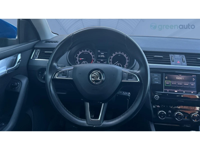 Skoda Octavia 1.6 TDi, Месечна вноска от 370 лв., снимка 13 - Автомобили и джипове - 52823269