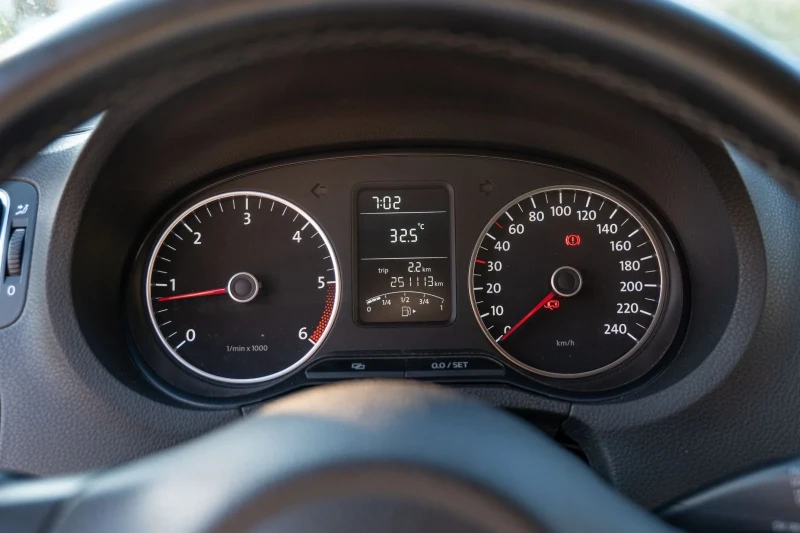 VW Polo, снимка 10 - Автомобили и джипове - 53127024