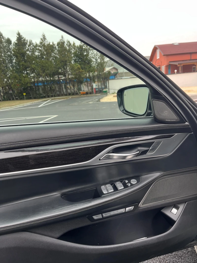 BMW 730 D XDrive , снимка 7 - Автомобили и джипове - 53460542