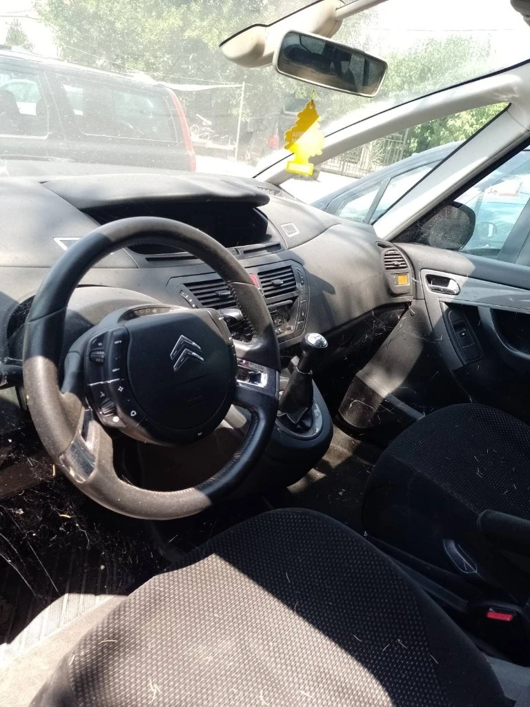Citroen C4 Picasso, снимка 5 - Автомобили и джипове - 52914354