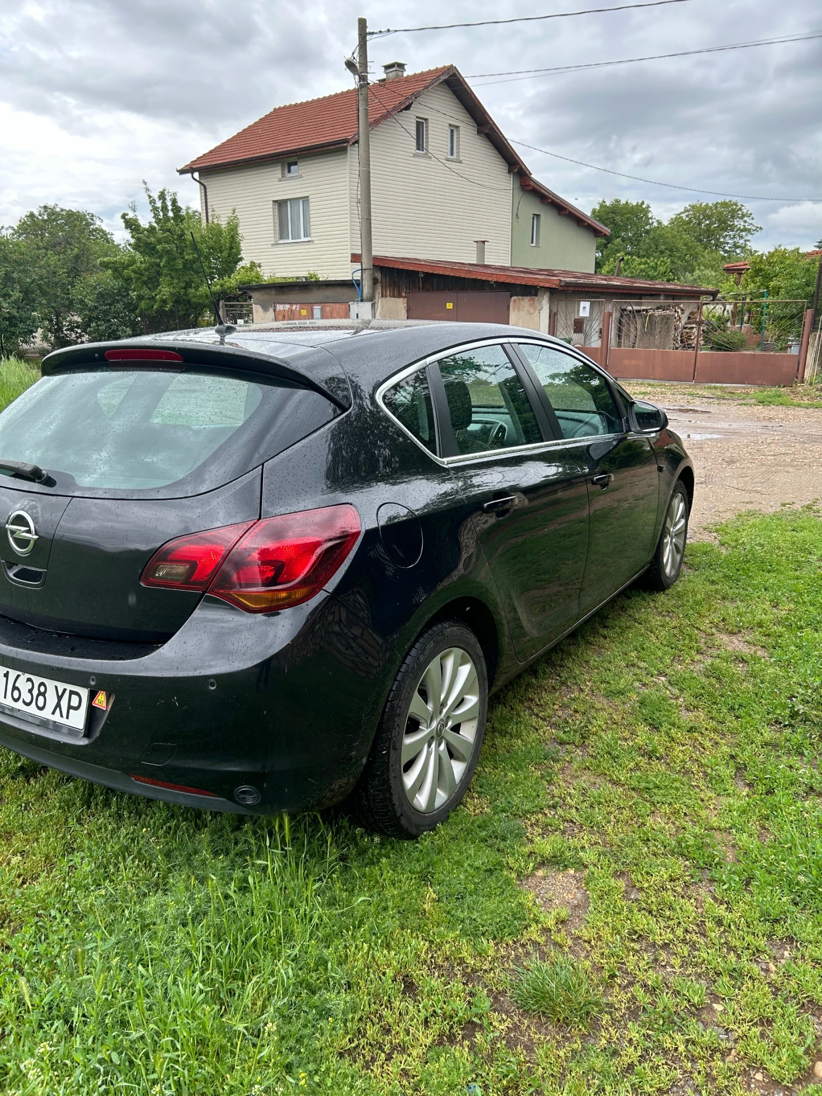 Opel Astra 1, 4 Turbo, Бензин, Газ - изображение 5