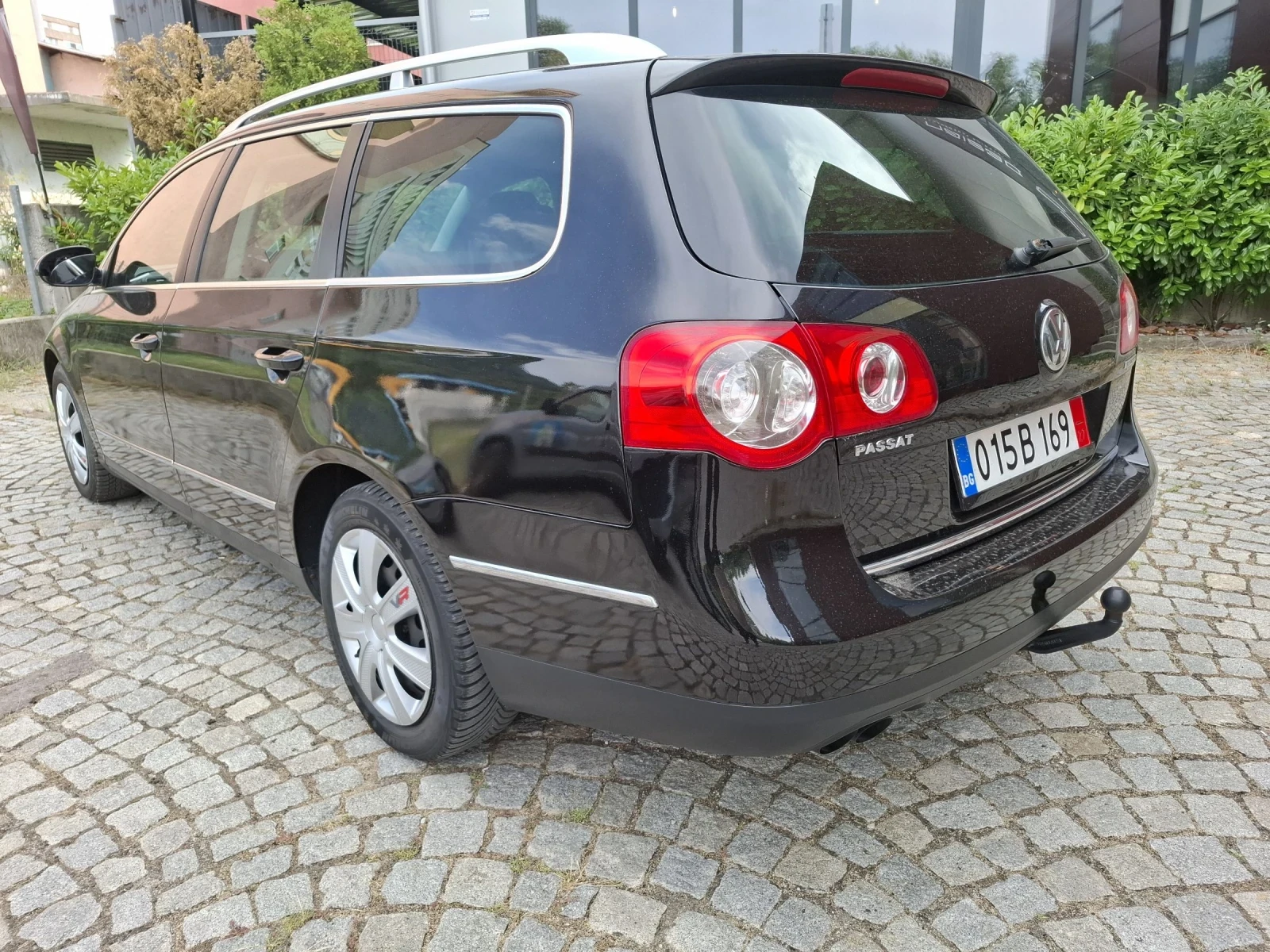 VW Passat 1.9TDI-105 к.с. КЛИМАТРОНИК! BLUEMOTION - изображение 2