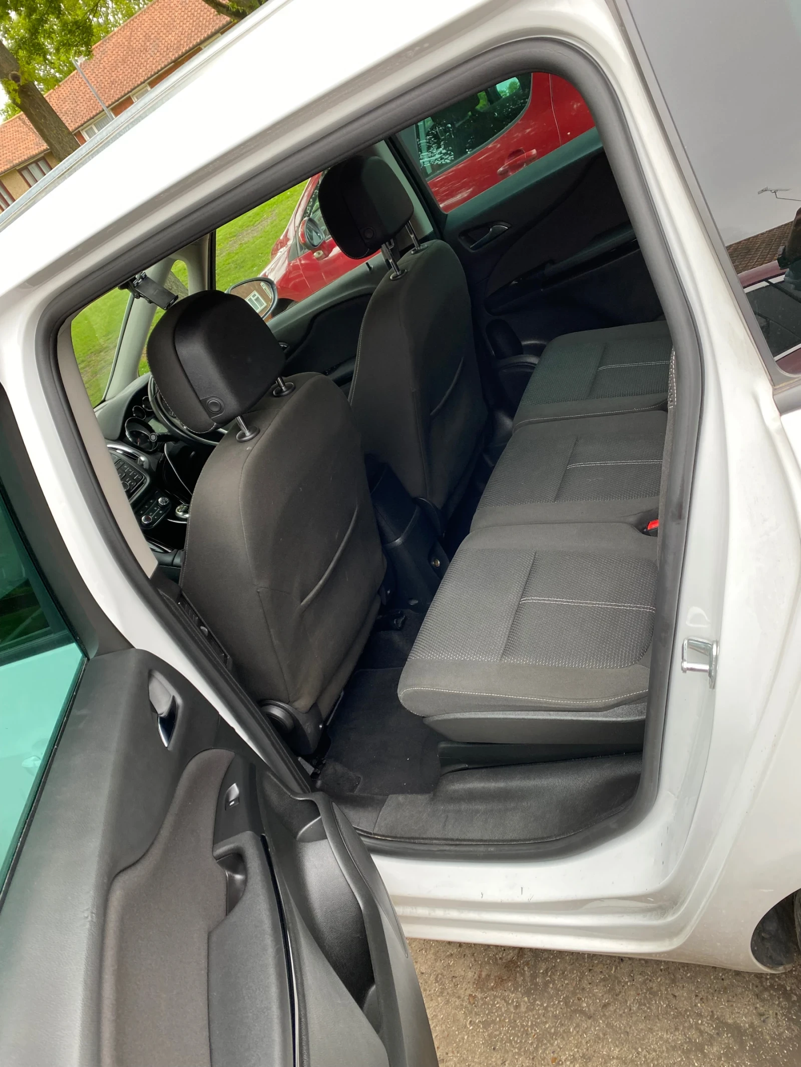Opel Zafira  - изображение 5