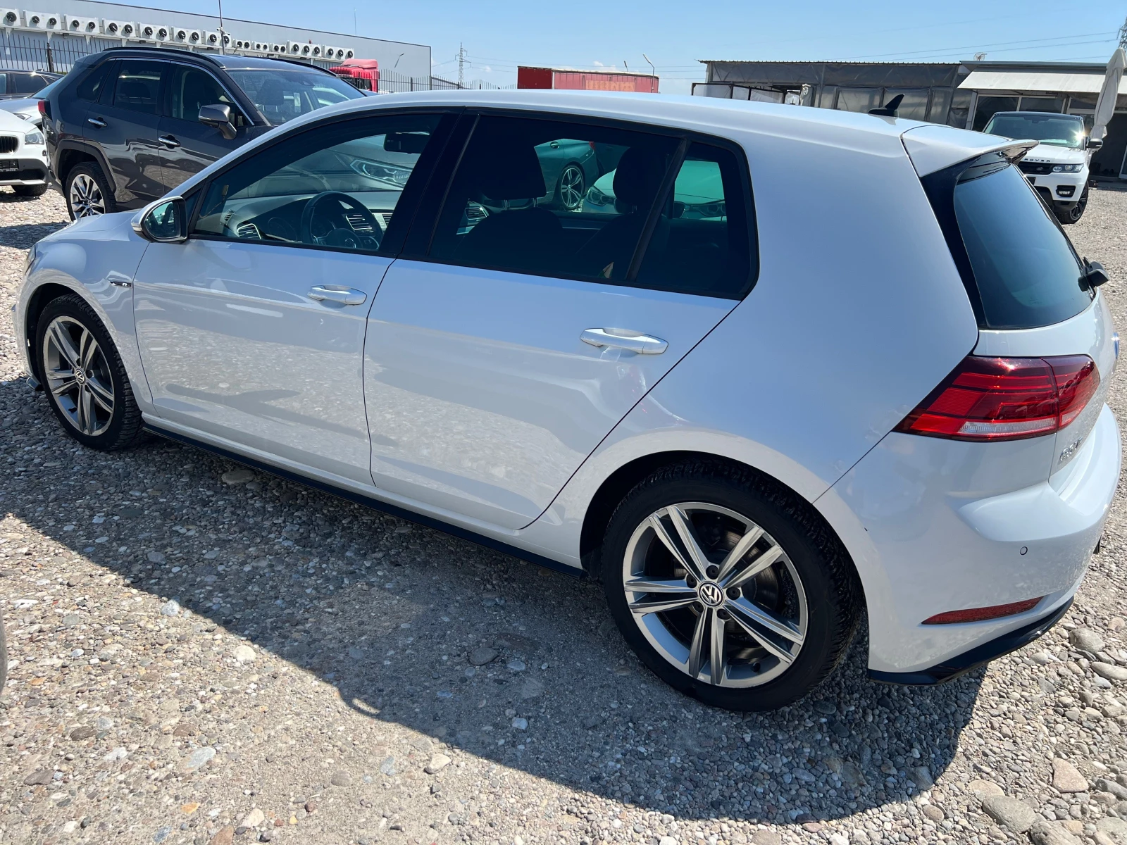 VW Golf 1.6 R LINE - изображение 8