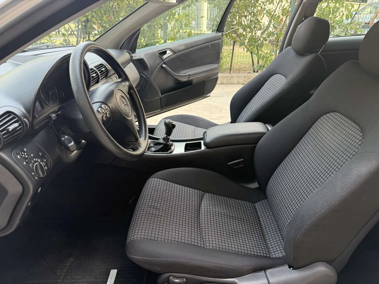 Mercedes-Benz C 180 1.8 Kompressor  - изображение 8