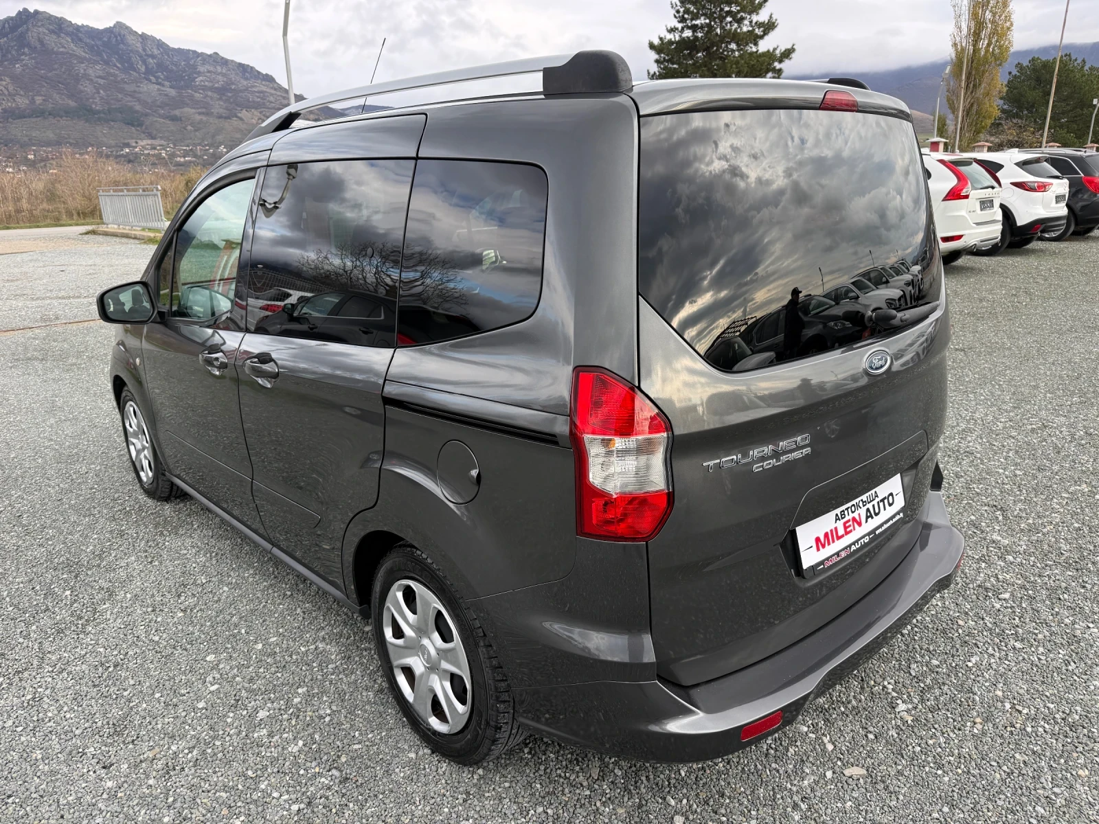 Ford Courier (KATO НОВА) - изображение 8