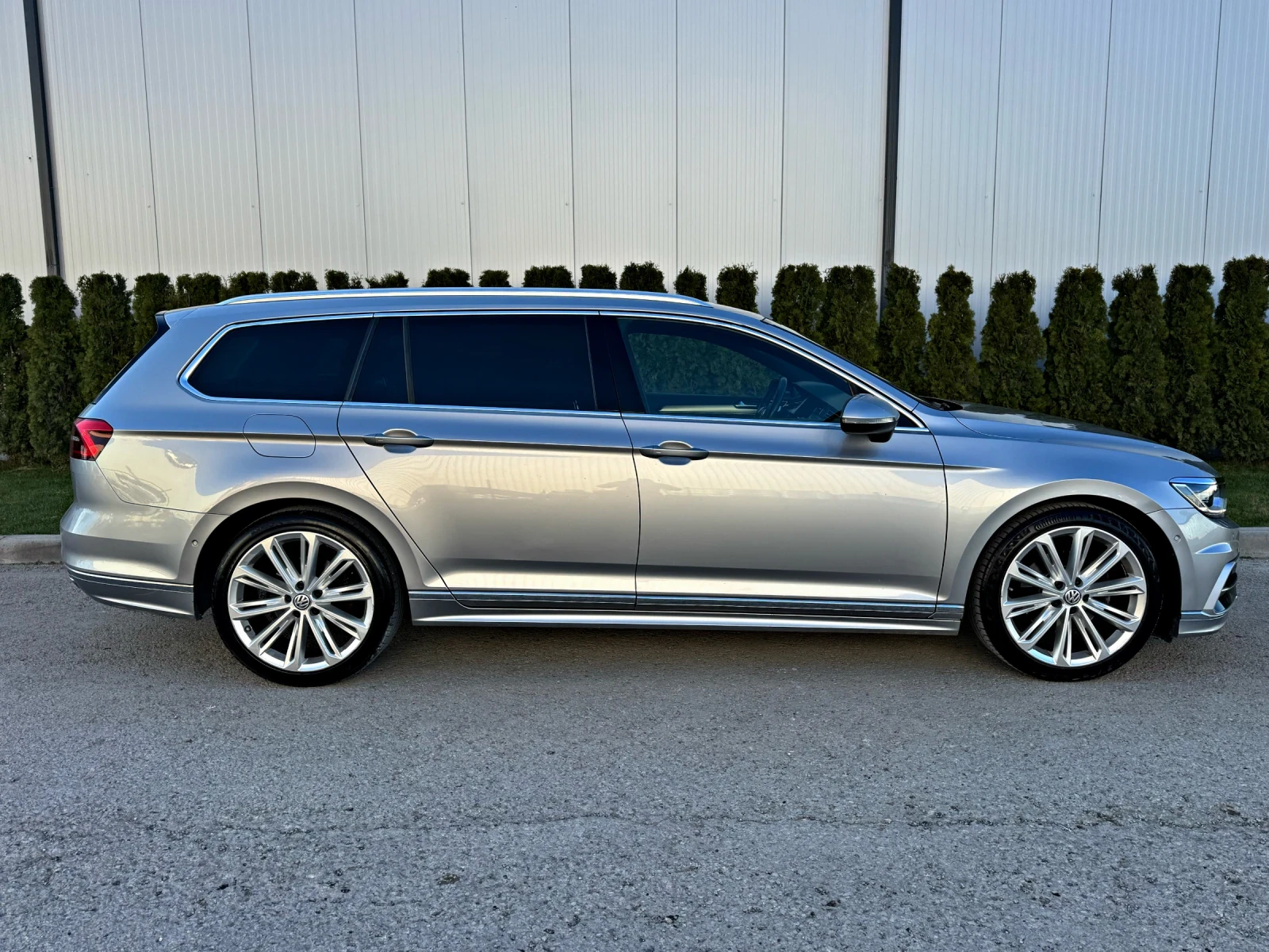 VW Passat 2.0TDI R-line/DSG/ШВЕЙЦАРИЯ!!! - изображение 8