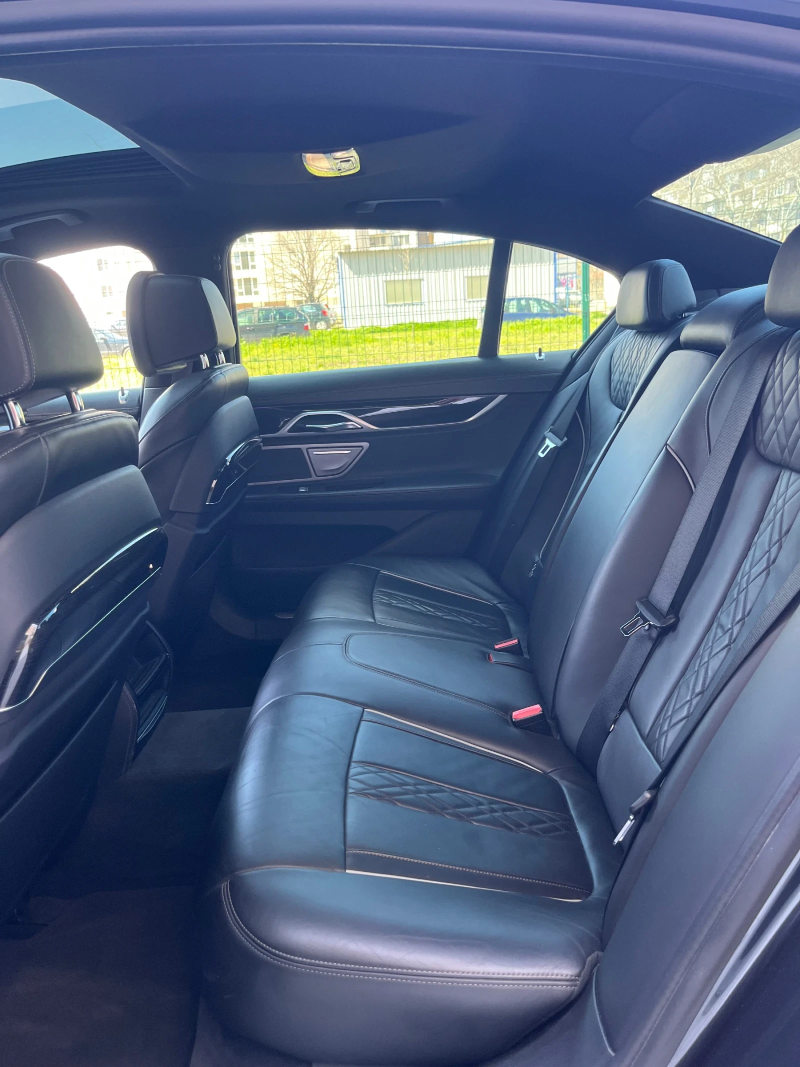 BMW 730 D XDrive , снимка 14 - Автомобили и джипове - 53920021