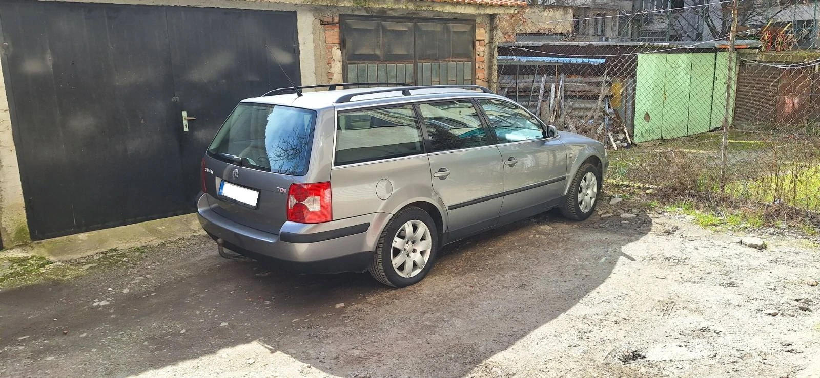 VW Passat, снимка 2 - Автомобили и джипове - 53783933