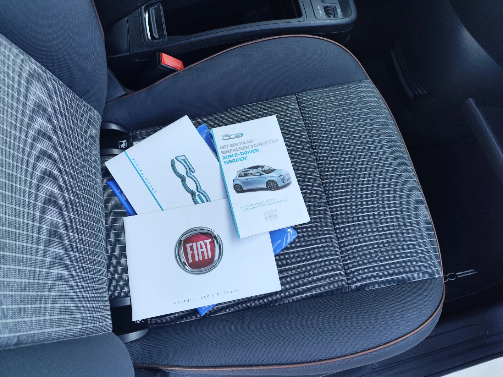 Fiat 500e Icon/42KW, снимка 12 - Автомобили и джипове - 54139389