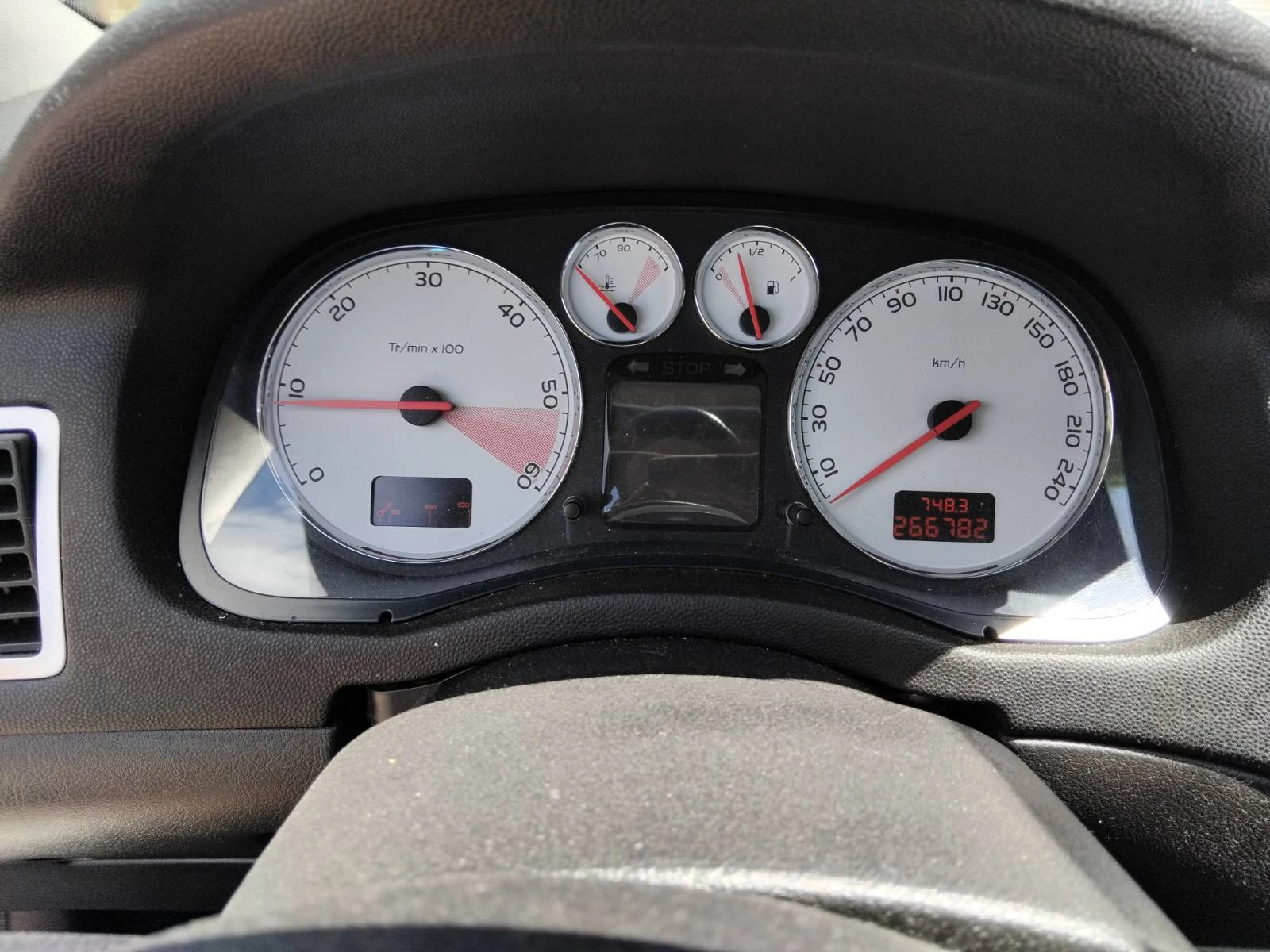 Peugeot 307 кабрио, снимка 11 - Автомобили и джипове - 54768745