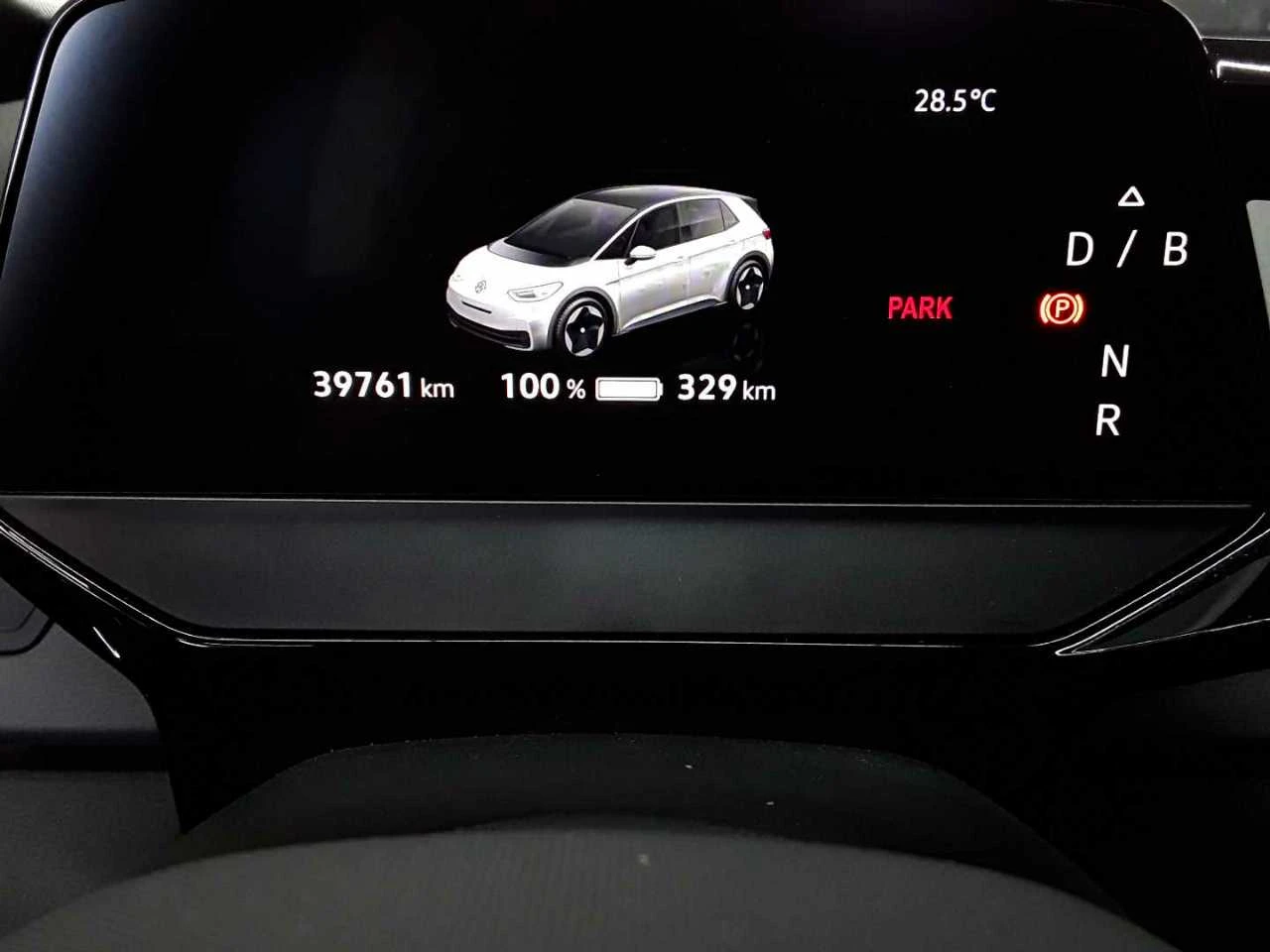 VW ID.3 Pro Performance, снимка 4 - Автомобили и джипове - 54958569