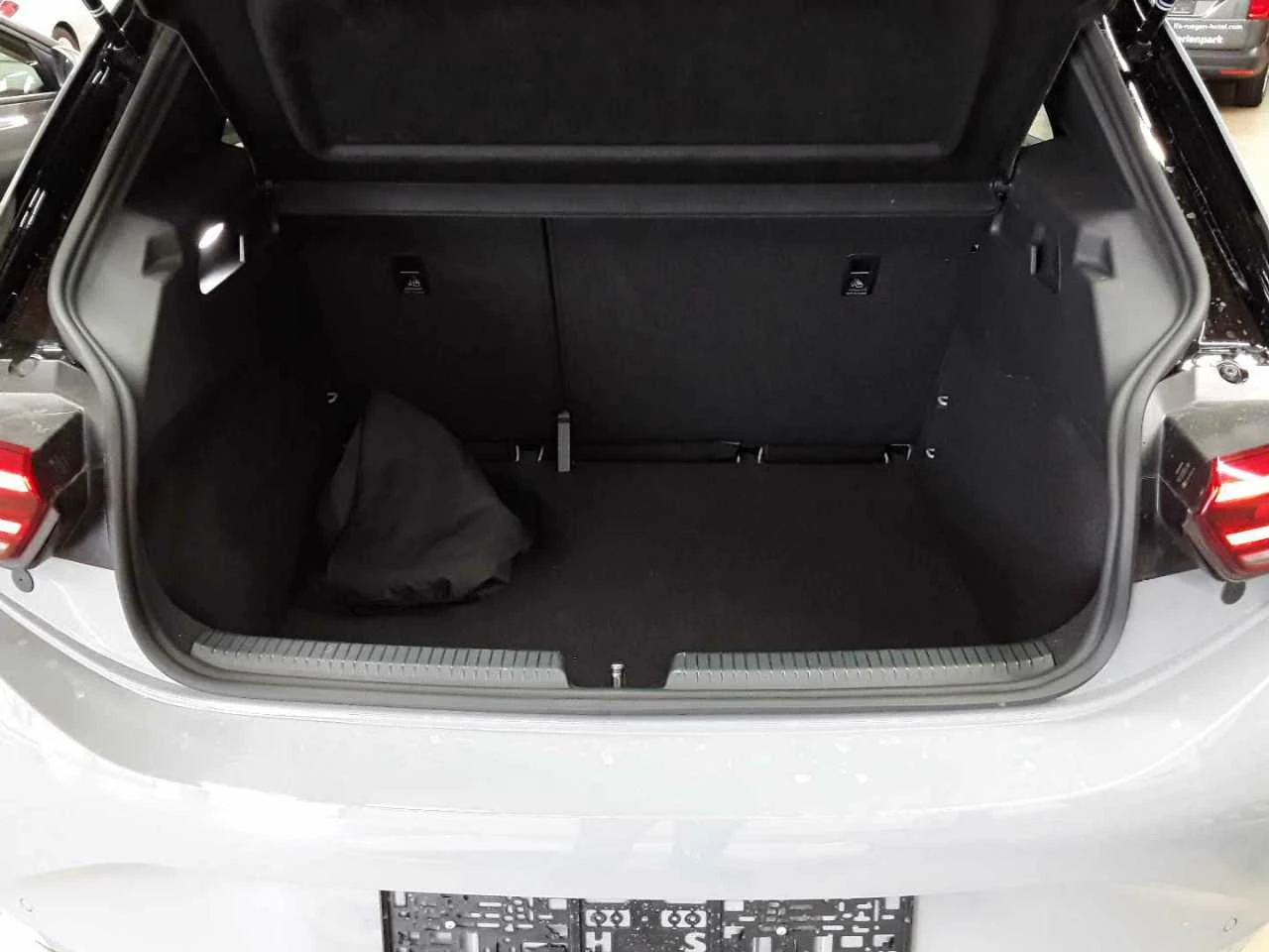 VW ID.3 Pro Performance, снимка 9 - Автомобили и джипове - 54958569