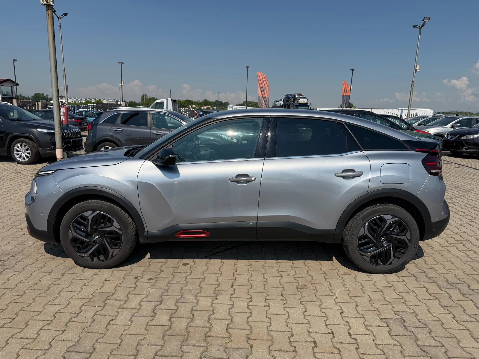 Citroen C4 1.5HDI AVTOMAT/KOJA/NAVI/KAMERA EURO 6, снимка 9 - Автомобили и джипове - 54998987