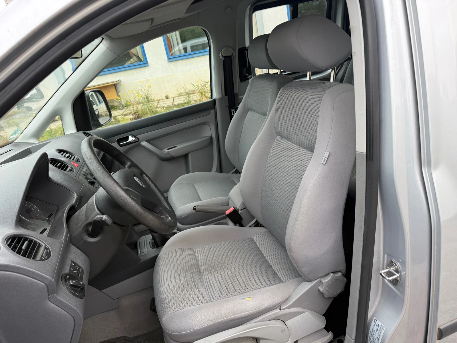 VW Caddy 2.00 метан , снимка 7 - Автомобили и джипове - 55023441