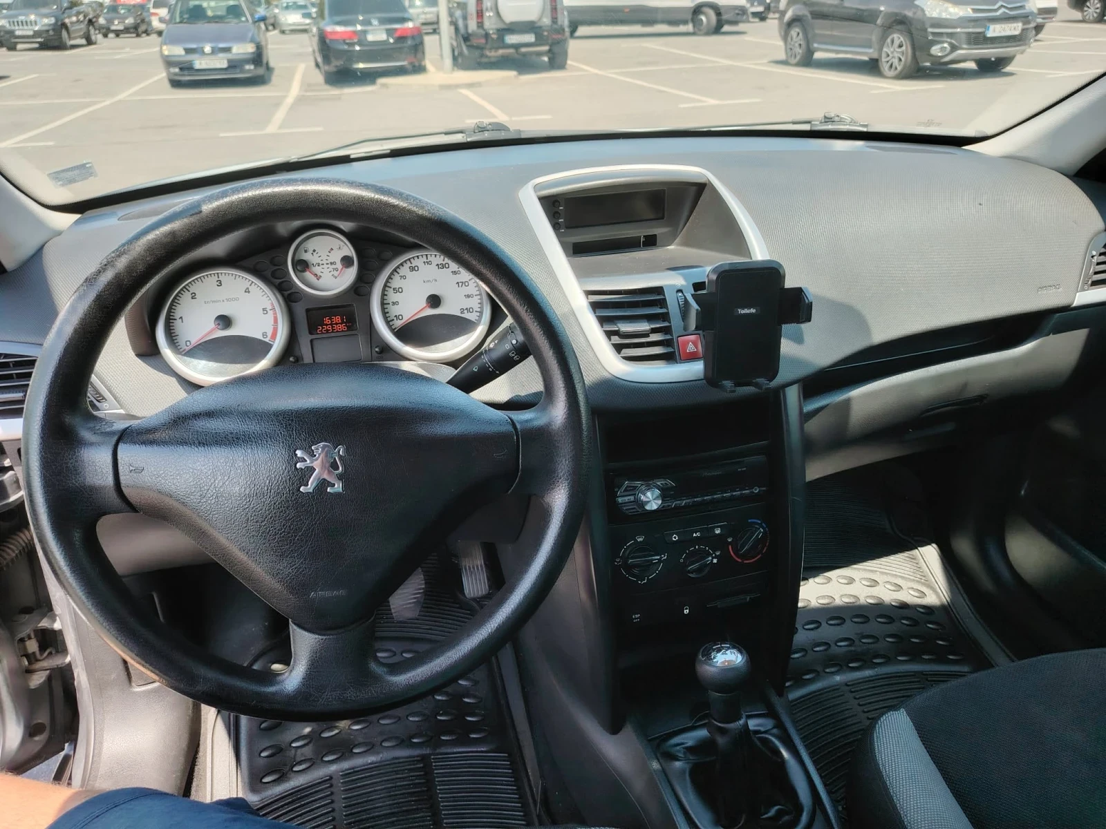Peugeot 207