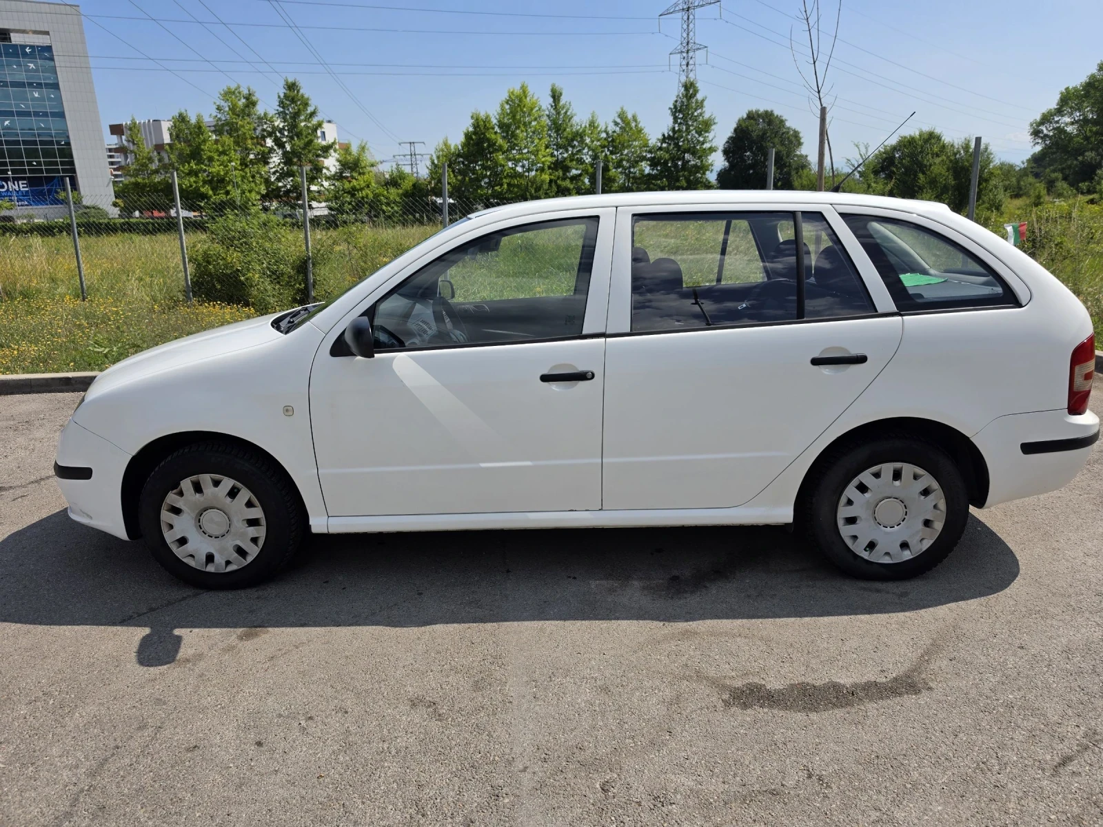 Skoda Fabia, снимка 2 - Автомобили и джипове - 55249300