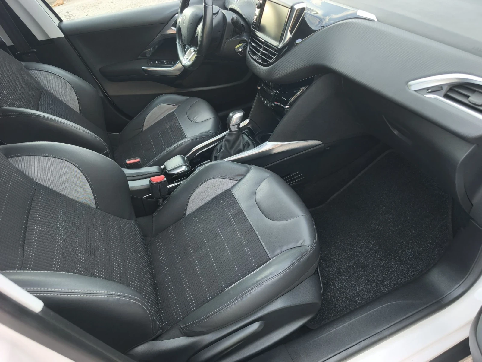 Peugeot 2008 1.6HDI 92kc ALURRE FULL SERVICE IN PEUGEOT NEW , снимка 10 - Автомобили и джипове - 55590235