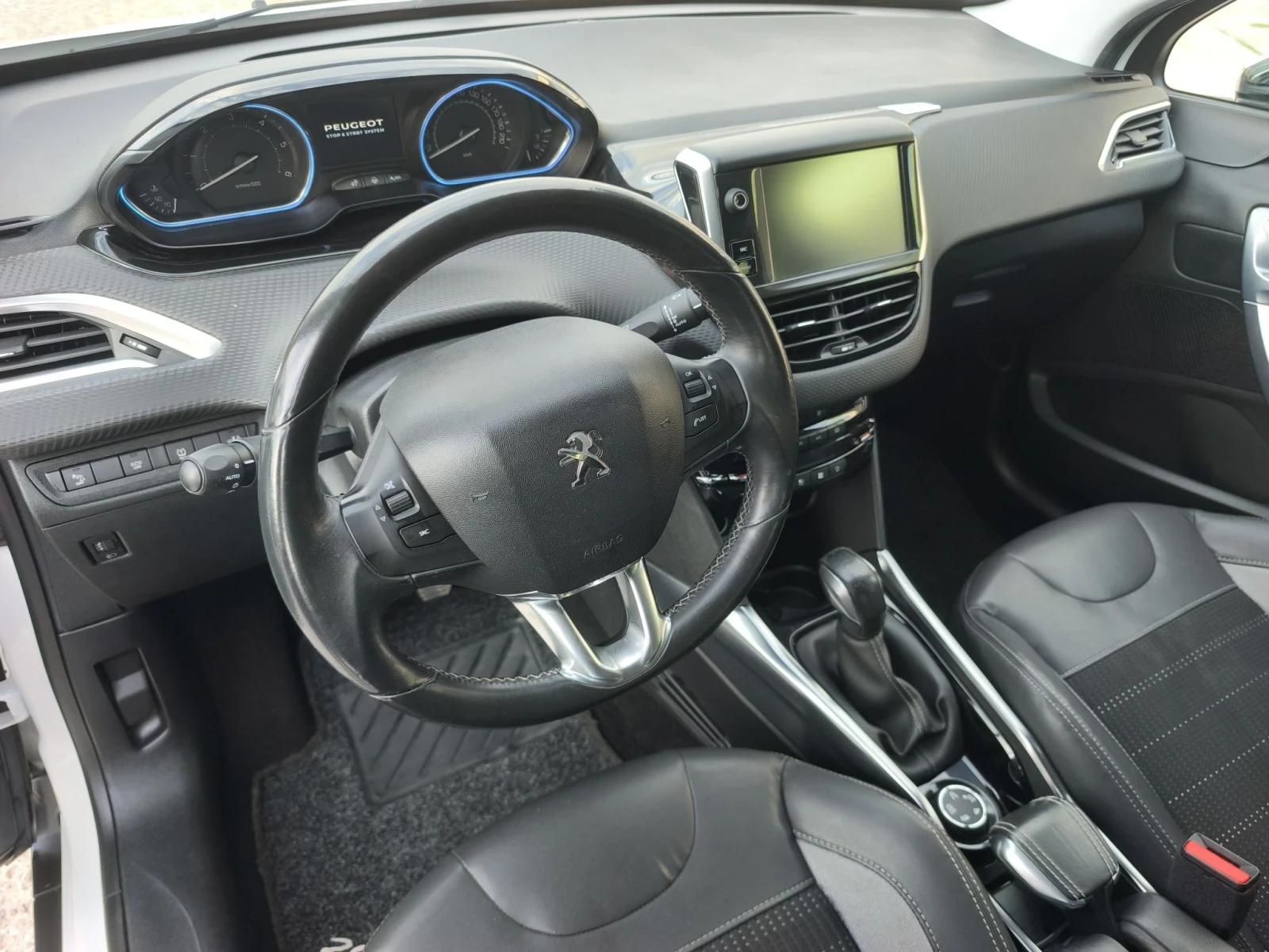 Peugeot 2008 1.6HDI 92kc ALURRE FULL SERVICE IN PEUGEOT NEW , снимка 7 - Автомобили и джипове - 55590235
