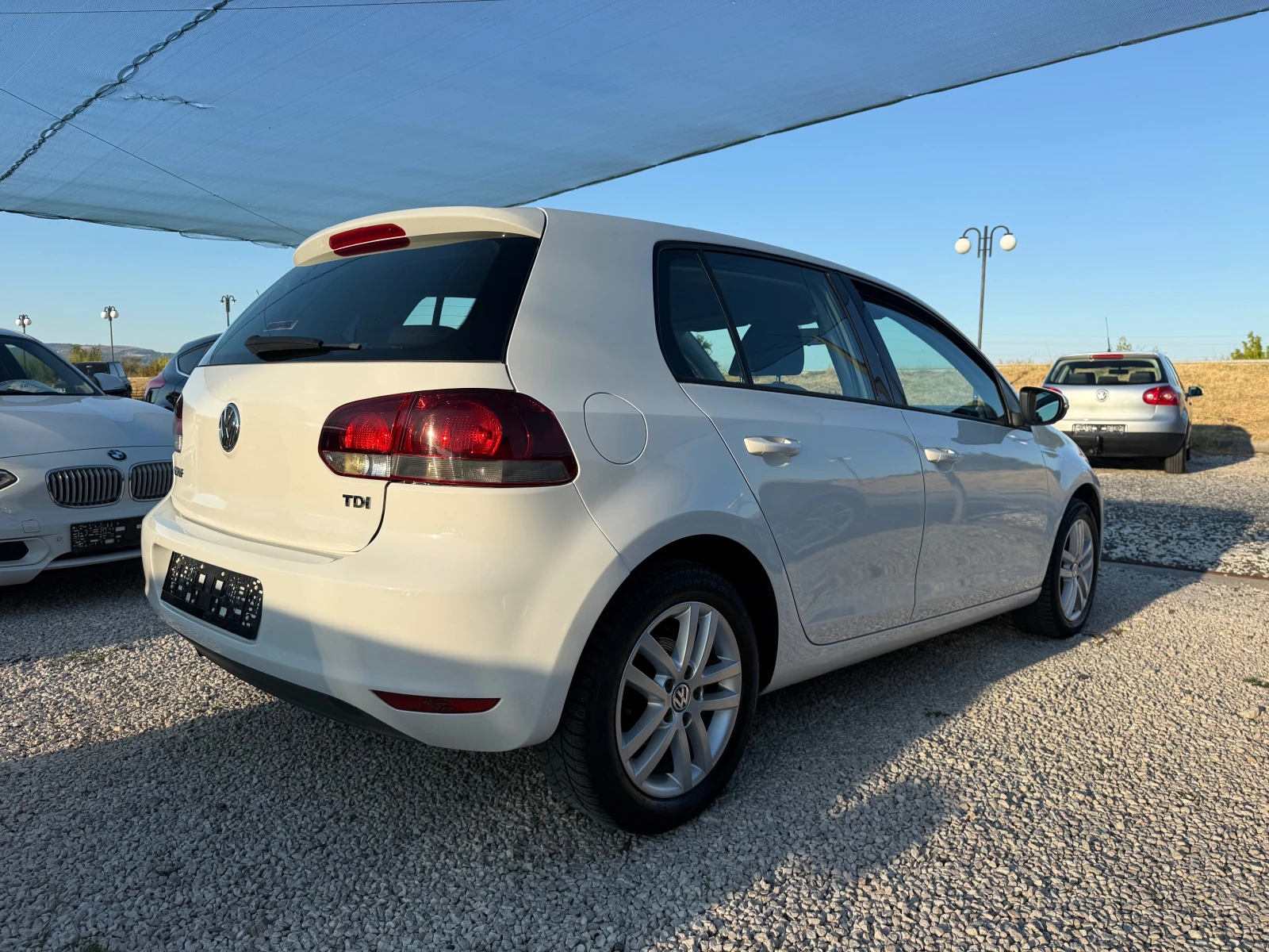 VW Golf 1.6TDi-105КС-HIGHLINE-НАВИ, снимка 4 - Автомобили и джипове - 56120154