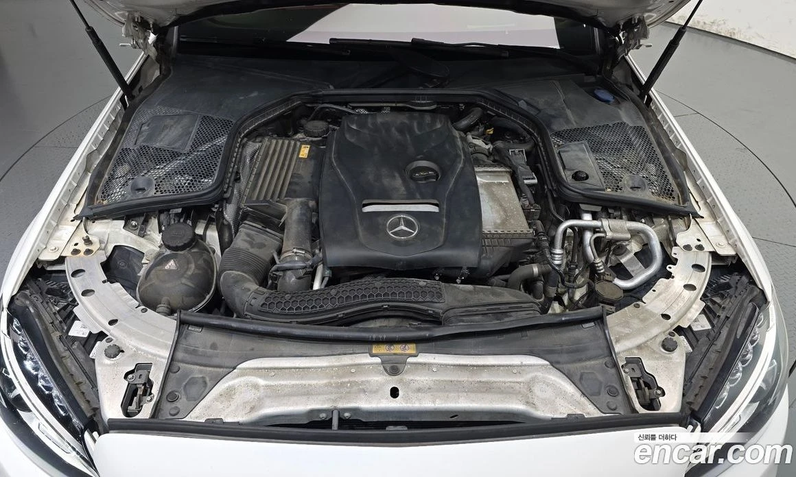 Mercedes-Benz C 200 C200 Coupe, снимка 6 - Автомобили и джипове - 56122469