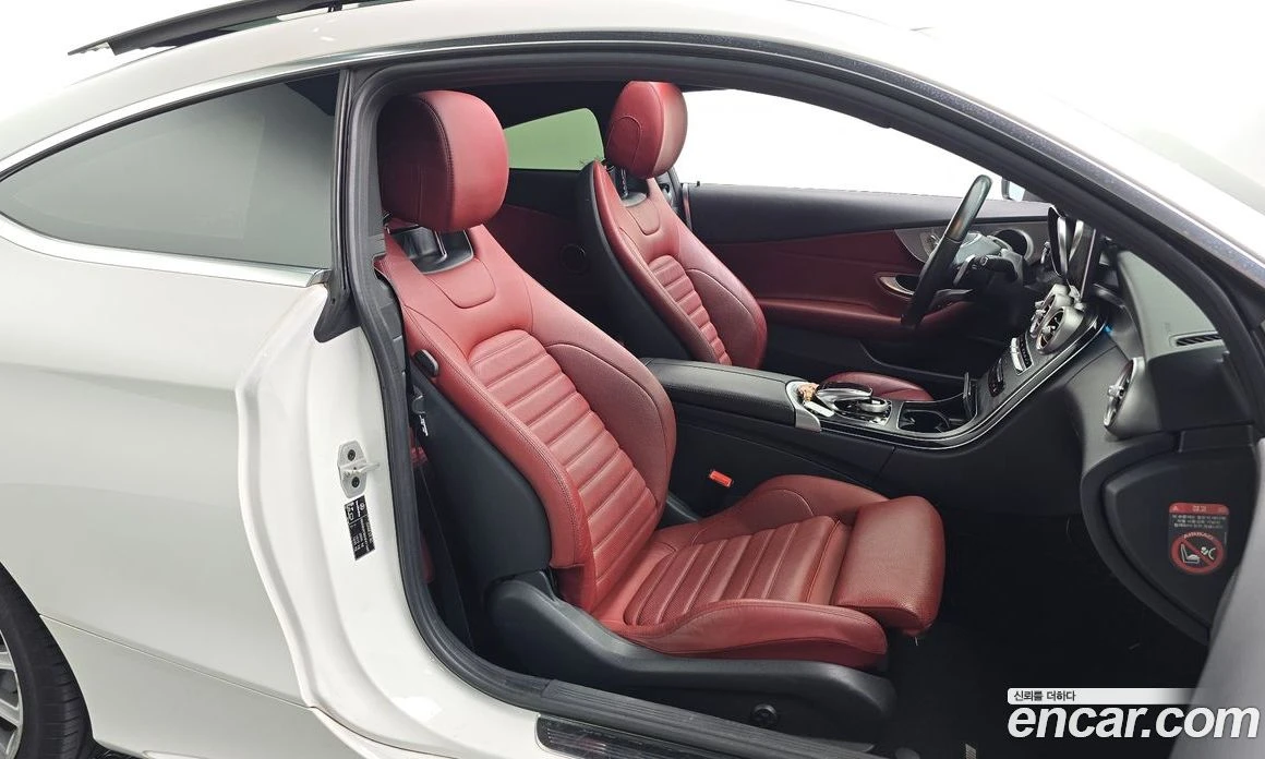Mercedes-Benz C 200 C200 Coupe, снимка 11 - Автомобили и джипове - 56122469