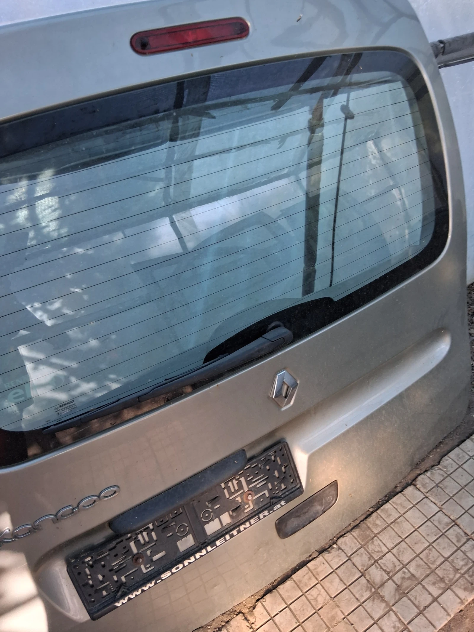 Renault Kangoo 2, снимка 2 - Автомобили и джипове - 56183400