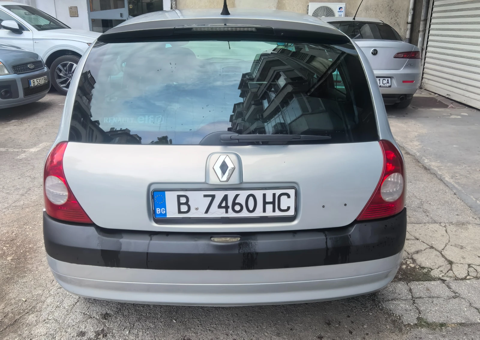 Renault Clio 1.4, 16V, automatic , снимка 11 - Автомобили и джипове - 56192463