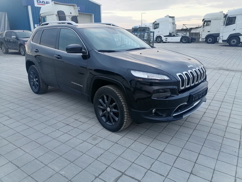 Jeep Cherokee КОЖА НАВИГАЦИЯ ТОП СЪСТОЯНИЕ , снимка 8 - Автомобили и джипове - 48881196