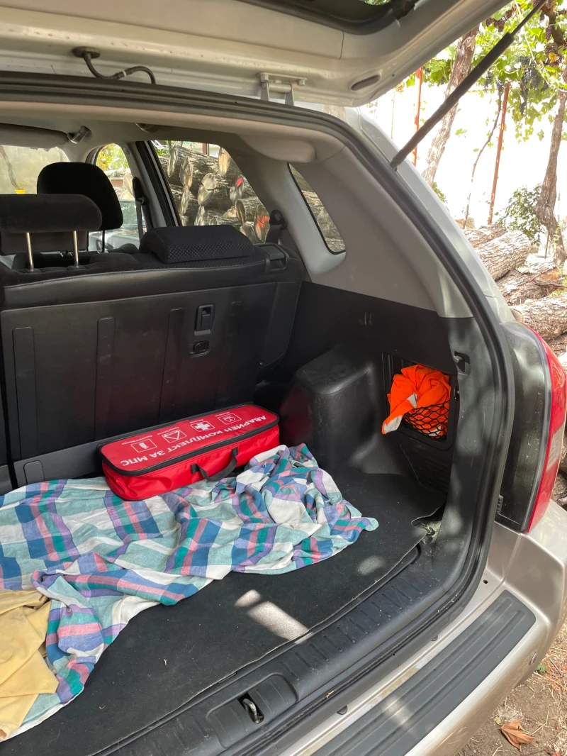 Hyundai Tucson, снимка 5 - Автомобили и джипове - 52532531