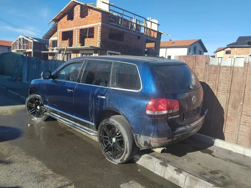 VW Touareg, снимка 2 - Автомобили и джипове - 52813889