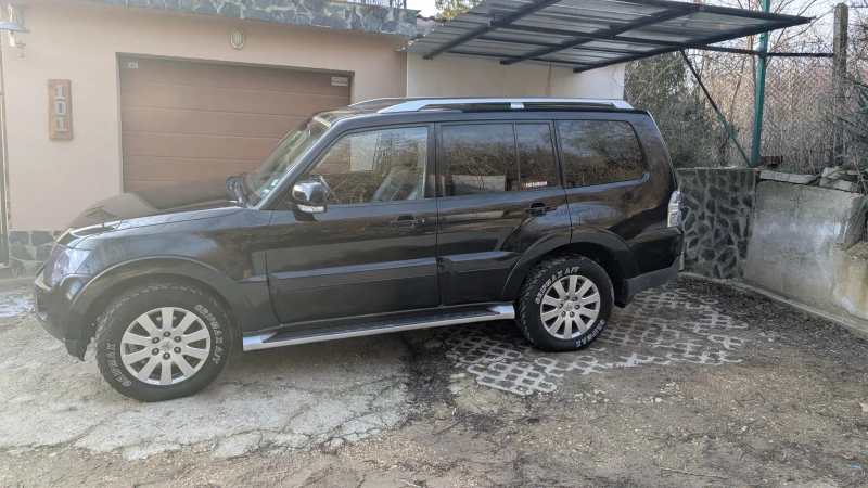 Mitsubishi Pajero 3.2 , снимка 3 - Автомобили и джипове - 53089882