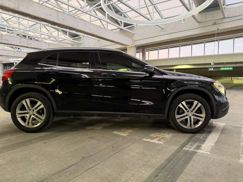 Mercedes-Benz GLA 250 4 MATIC * Pano Roof| Nav, снимка 8 - Автомобили и джипове - 53186793