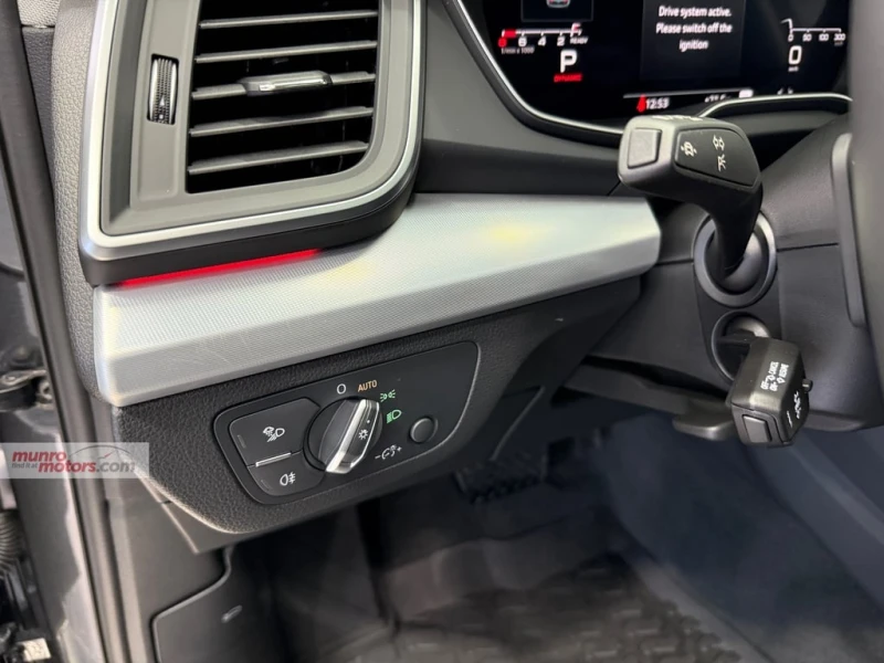 Audi Q5 Progressiv * CARFAX* ДИСТРОНИК* ПАНОРАМА* , снимка 16 - Автомобили и джипове - 53264165