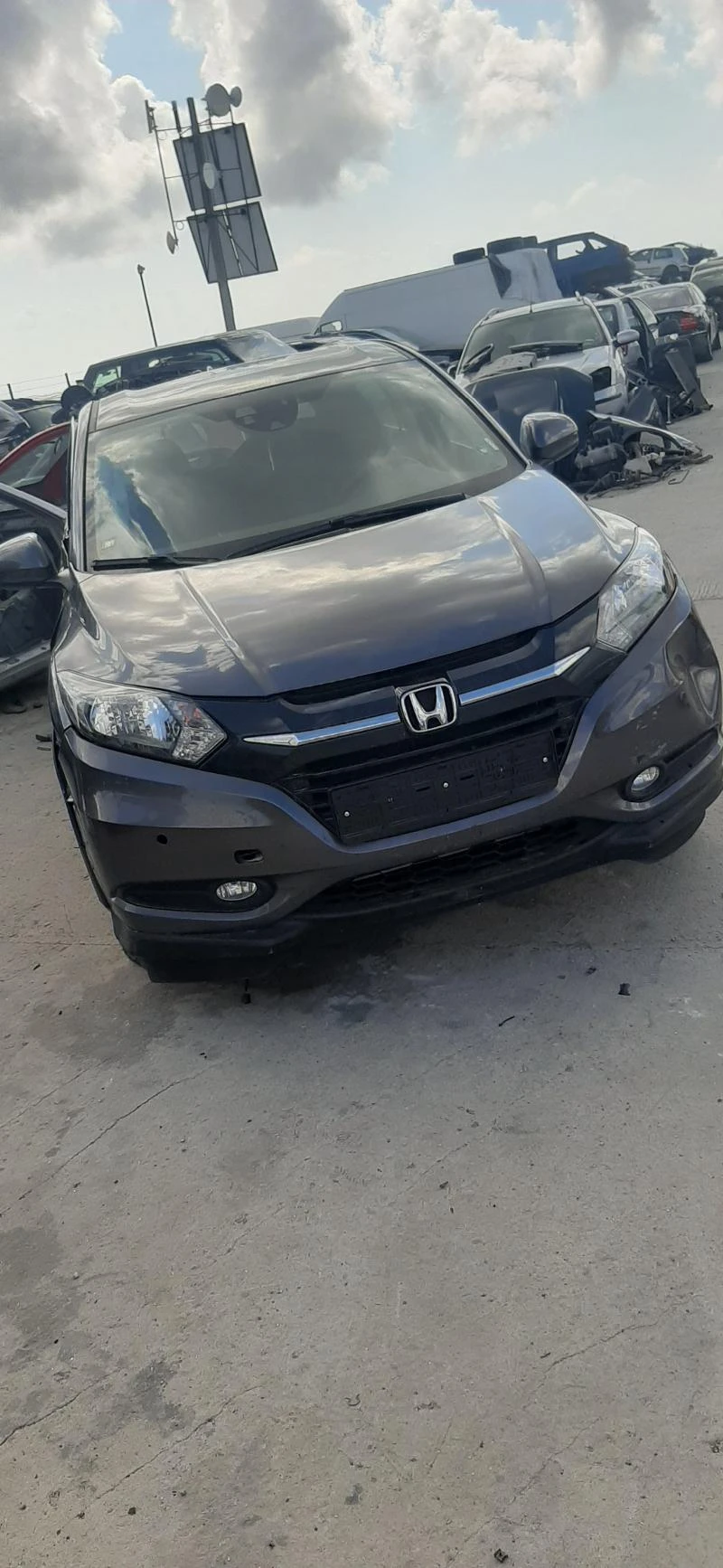 Honda Hr-v, снимка 2 - Автомобили и джипове - 30136194