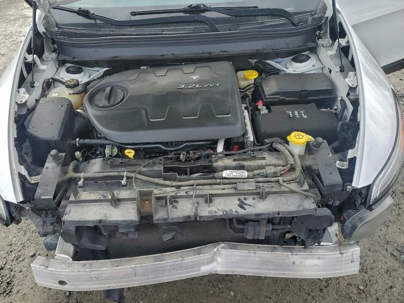 Jeep Cherokee 3.2L 6 Front-wheel Drive, снимка 4 - Автомобили и джипове - 53165585