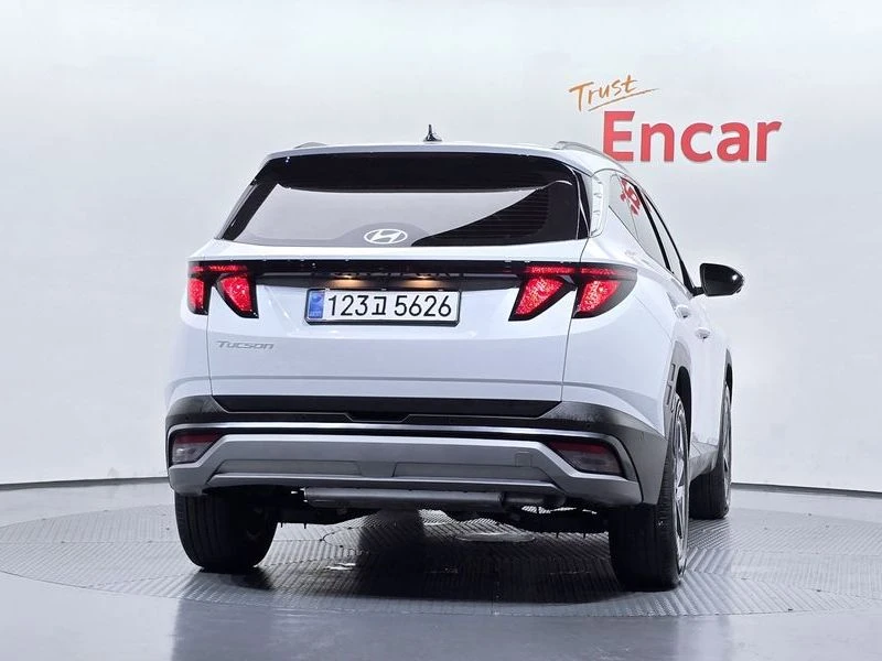 Hyundai Tucson Gasoline 1.6 Turbo 2WD| 180к.с.| ВКЛ.ТЕХНОТЕСТ, снимка 4 - Автомобили и джипове - 55517802