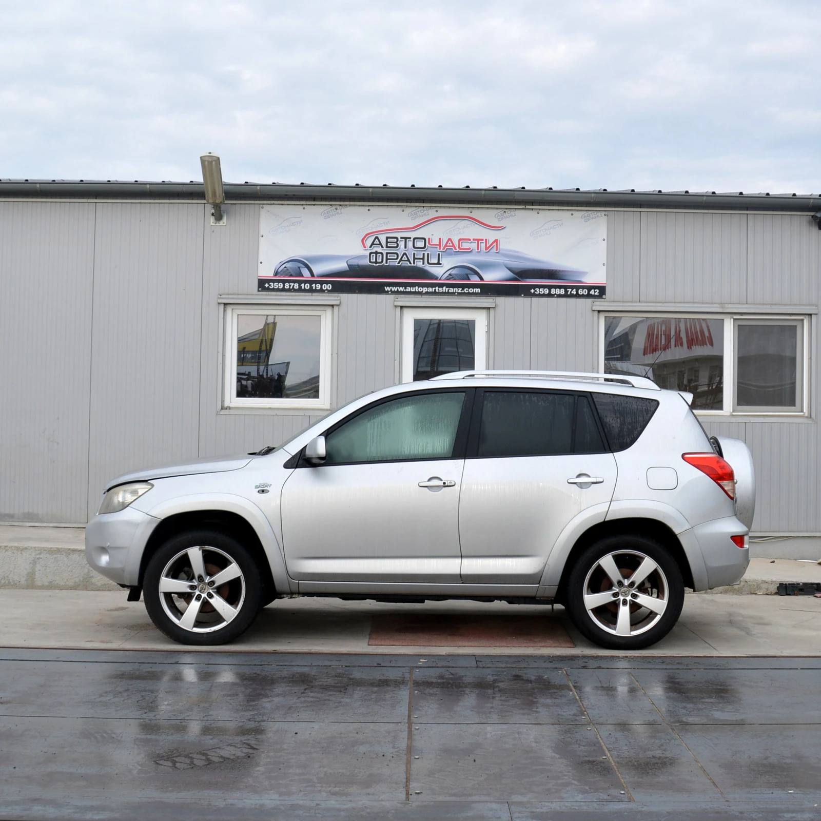 Toyota Rav4 2.2 D-CAT - изображение 2