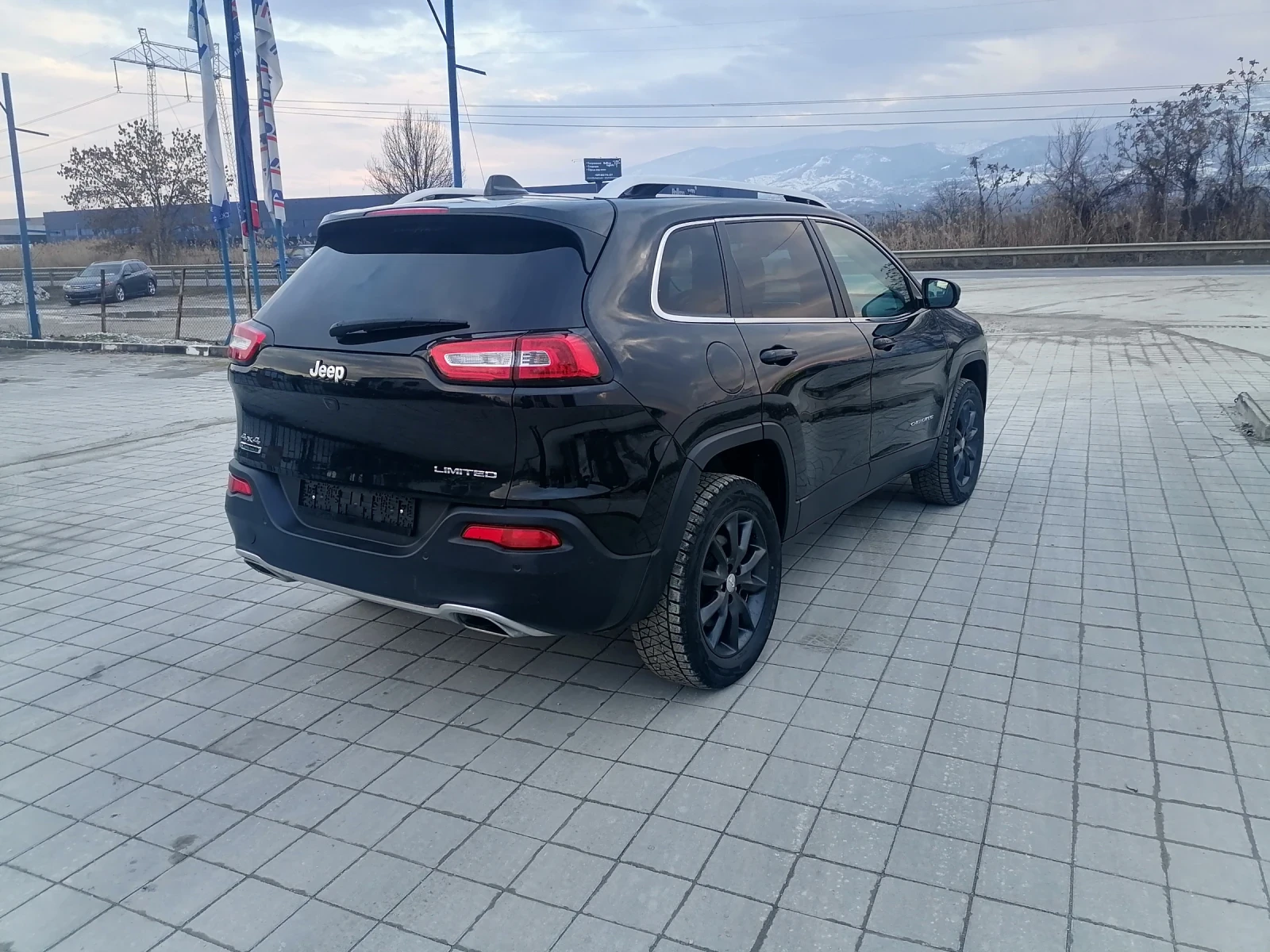 Jeep Cherokee КОЖА НАВИГАЦИЯ ТОП СЪСТОЯНИЕ  - изображение 6